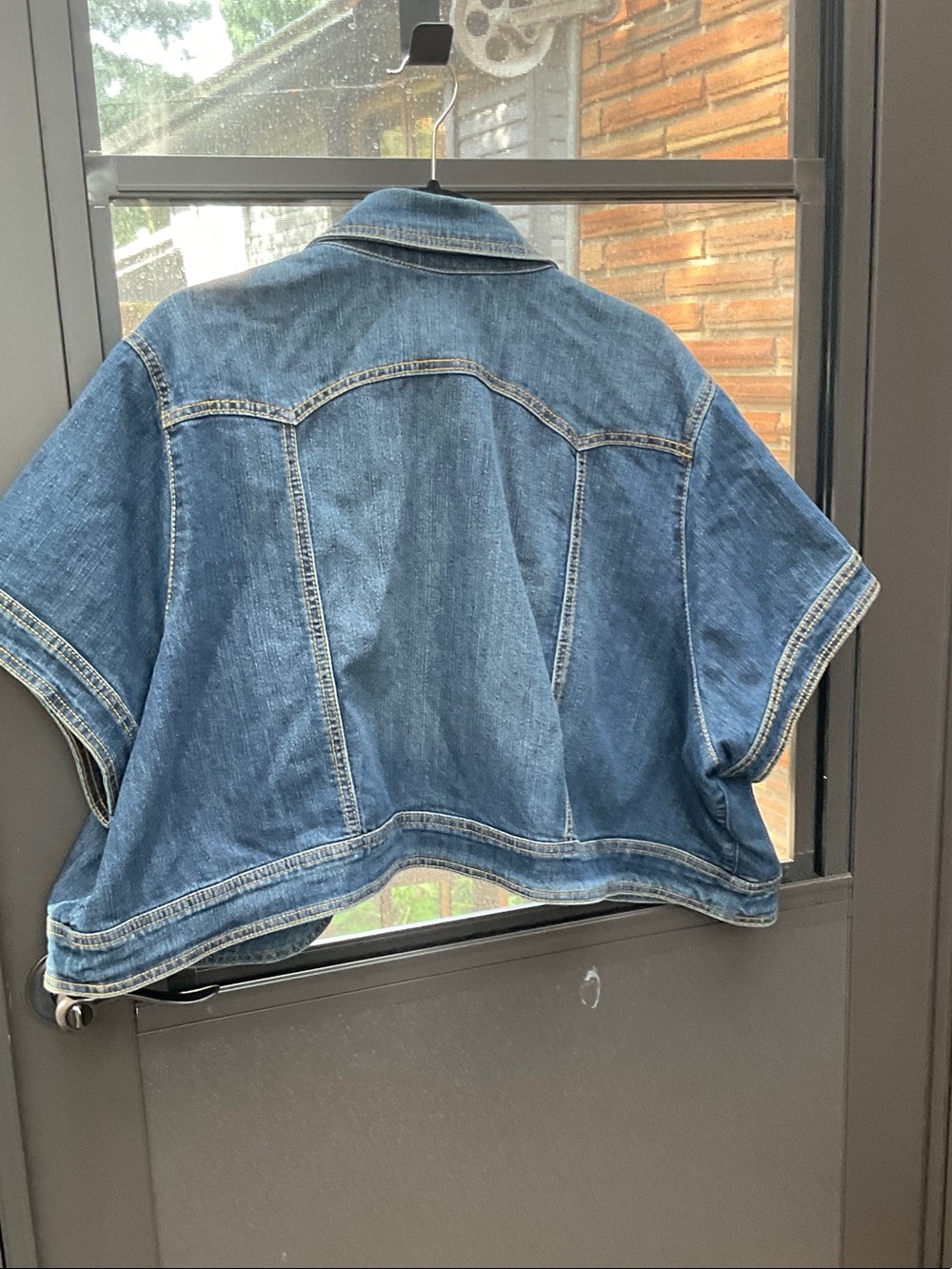 Penningtons Short-Sleeve Denim Jacket in Blue - Picture 5 of 5